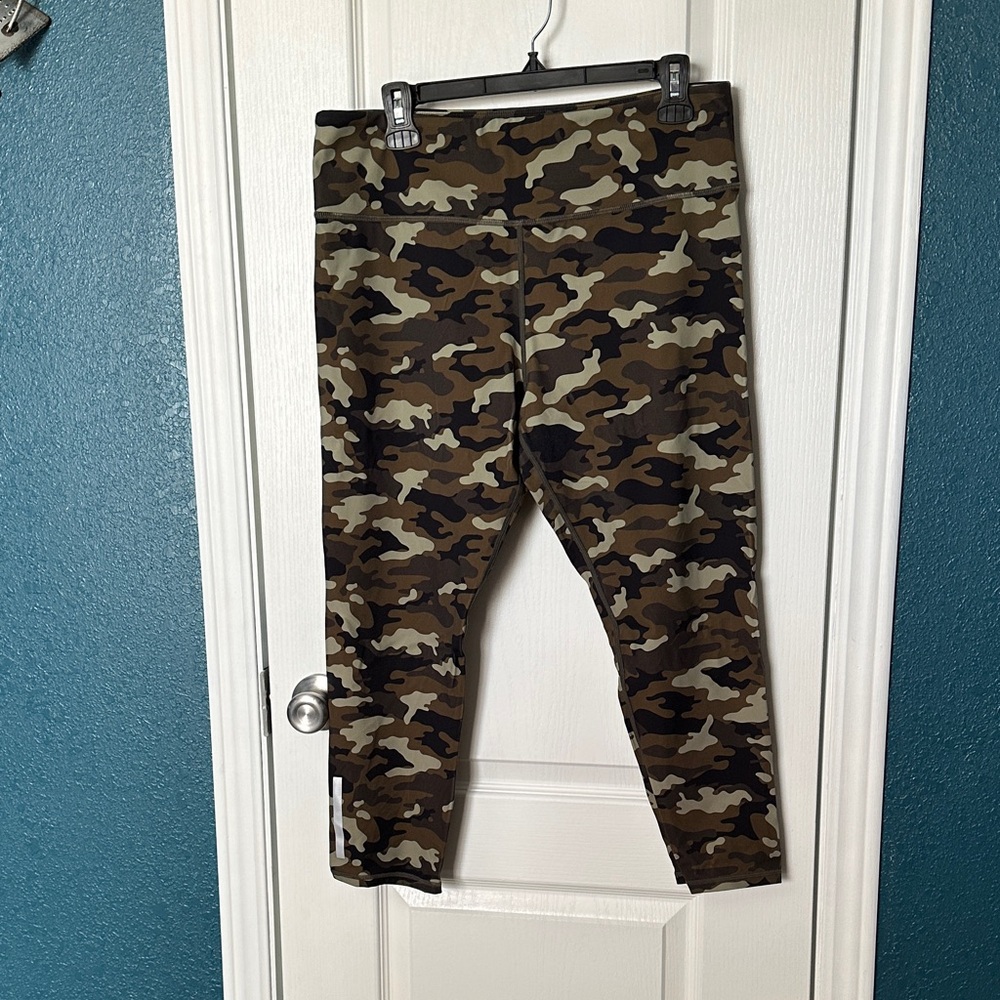 ☑️ZYIA Camouflage Leggings - Brown and Green